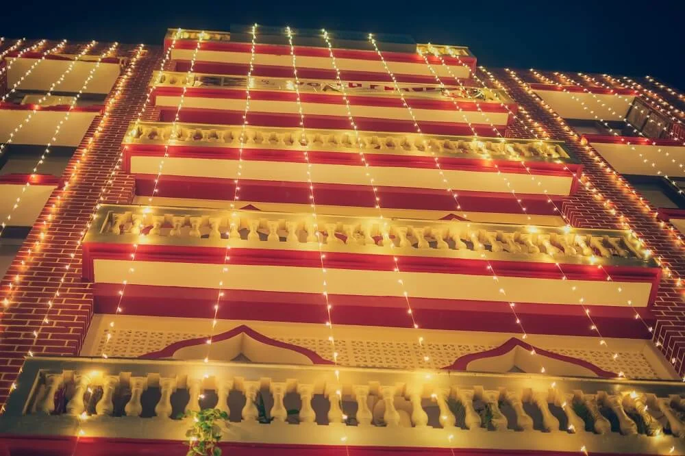 yoga school campus in rishikesh